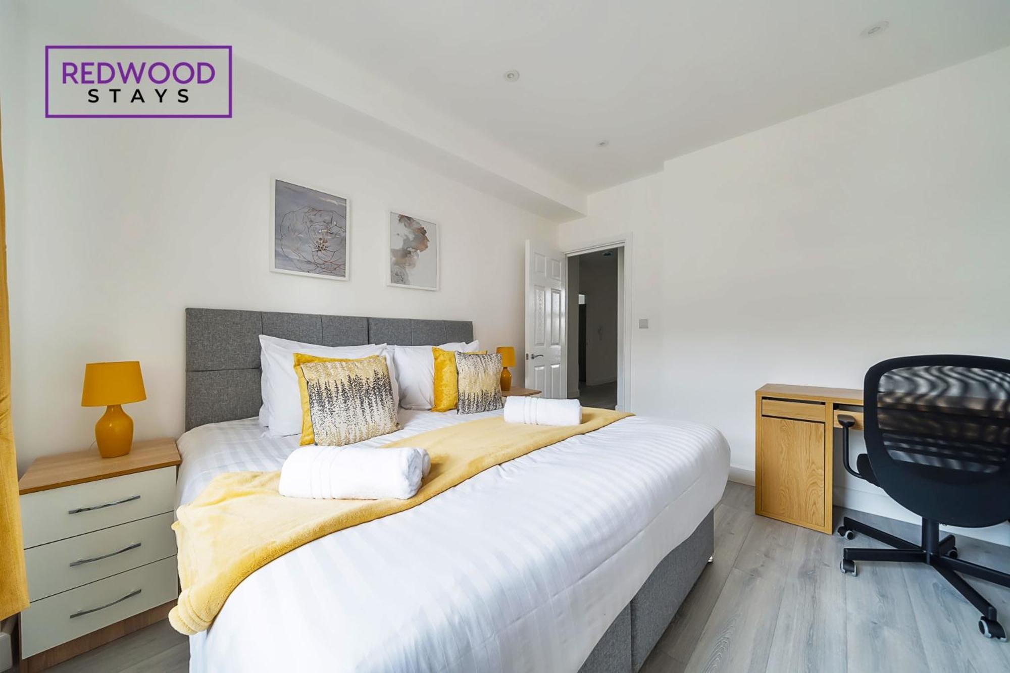 Brand New, 2 Bed 1 Bath, Modern Town Center Apartment, Free Wifi & Netflix By Redwood Stays Aldershot Exterior photo